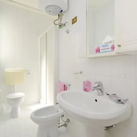 Parco Hemingway-33 By Interhome شقة *